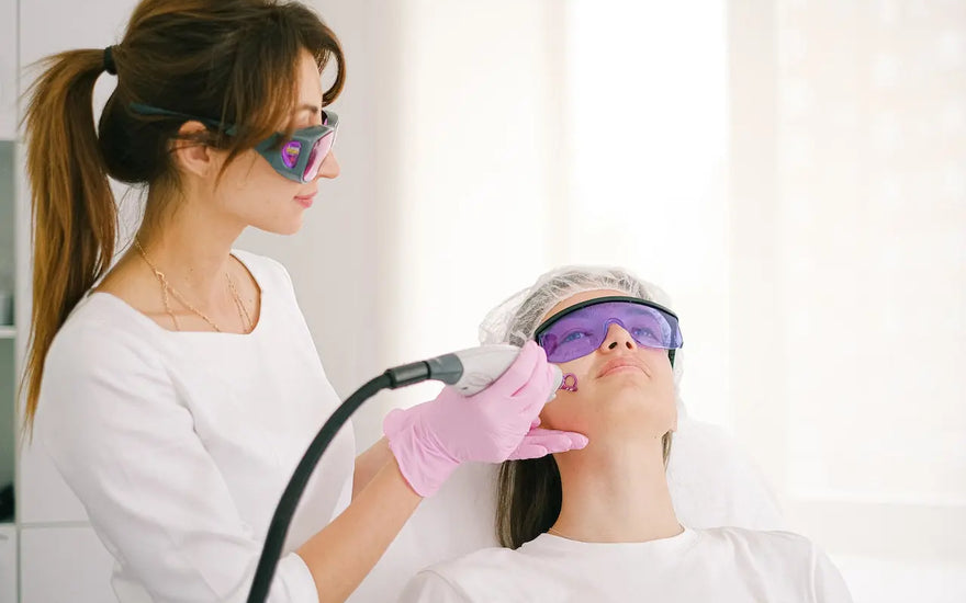 Wie pflege ich meine Haut nach der Laserbehandlung? Christina Kosmetik